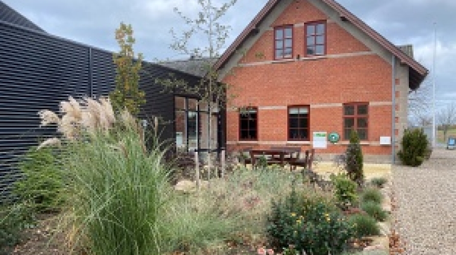 Husby Forsamlingshus / Husby-Tanderup Landsbykulturhus